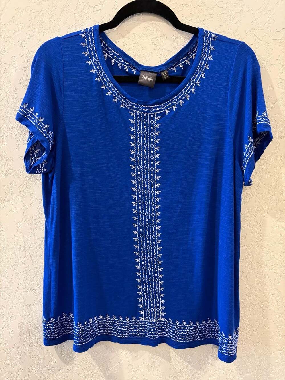 Rafaella Women's Blue Short Sleeve Scoop Neck Embroidered Knit Top